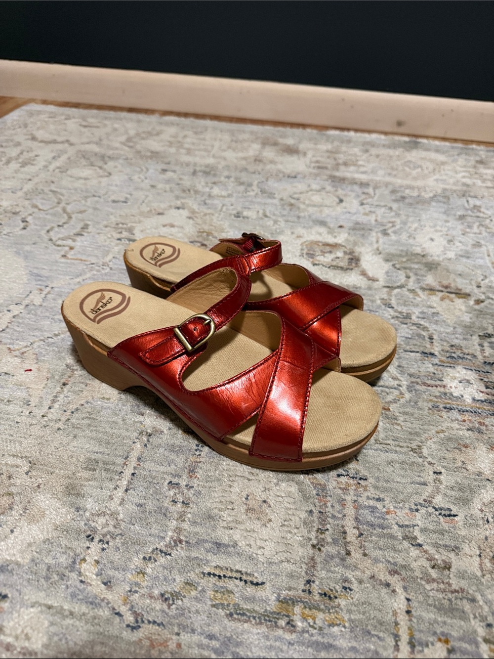 Dansko Sela Red Metallic Leather Crisscross Wedge Slide Sandals size 40